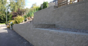 Keystone Compac Stödmur eller stenvägg från Heda